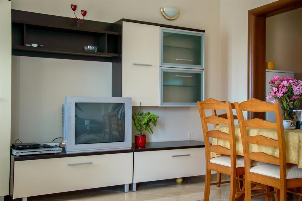 Apartment Roko 우마그 외부 사진