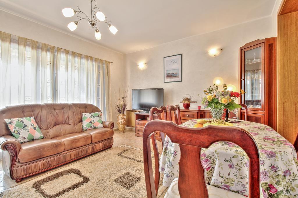 Apartment Roko 우마그 외부 사진